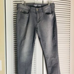 Denizen size 17 low rise Jeggings Vguc